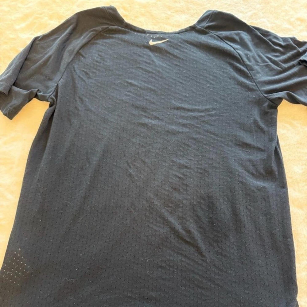 Nike Running Mens T-Shirt Black Gray Short Sleeve Swoosh Athletic Top